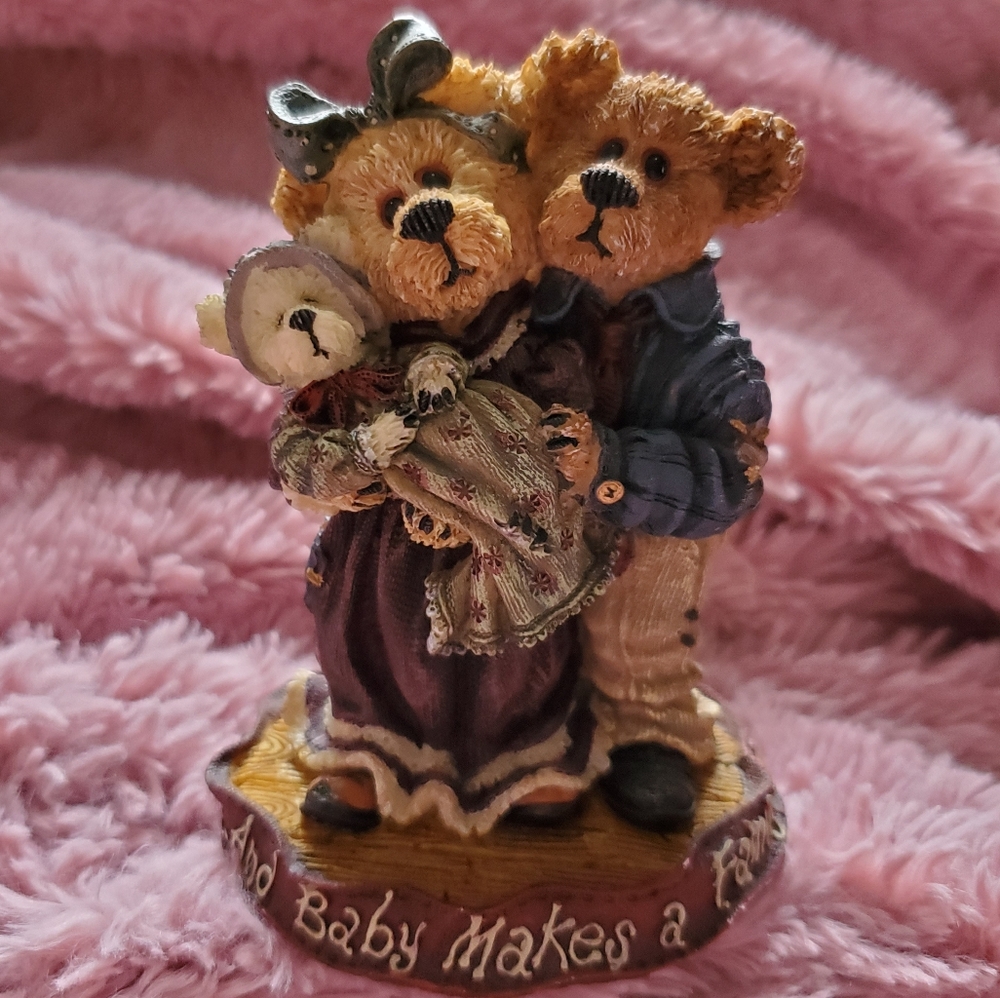 Boyds Bears -Momma & Poppa McNewBear with Baby
